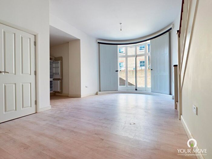 2 Bedroom Maisonette To Rent In Queen Street, Ramsgate, Kent, CT11