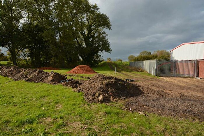 Property For Sale In Snaith Road, Rawcliffe, DN14