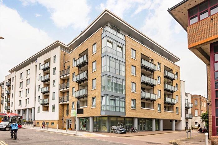 1 Bedroom Flat To Rent In Wapping Lane, Wapping, E1W