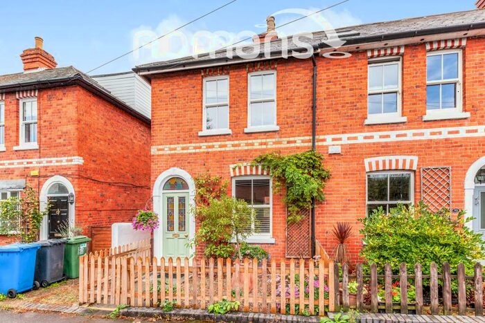 2 Bedroom End Of Terrace House To Rent In Belmont Road, SL6