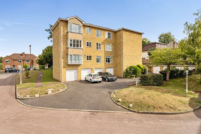 2 Bedroom Flat For Sale In St. Johns Hill, Sevenoaks, TN13