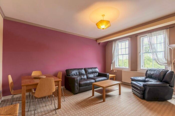 3 Bedroom Flat To Rent In L &#; Gorgie Road, Edinburgh, EH11