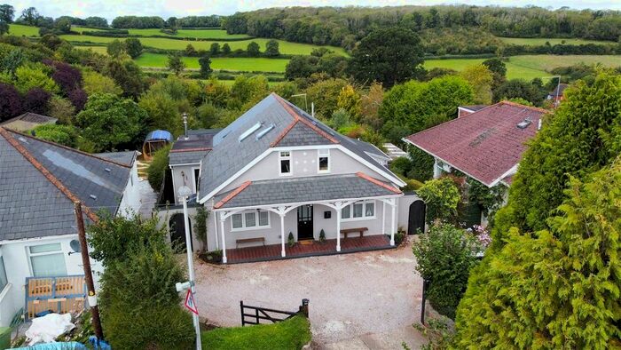 4 Bedroom Detached House For Sale In Huxnor Road, Kingskerswell, Newton Abbot, TQ12