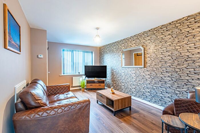 2 Bedroom Semi-Detached House For Sale In West Moor Croft, Goldthorpe, Rotherham, S63
