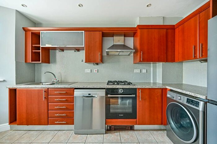 2 Bedroom Terraced House To Rent In Twickenham, Twickenham, TW2