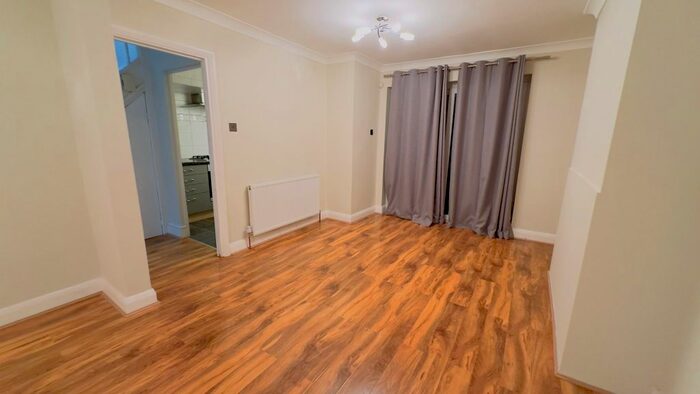 3 Bedroom Terraced House To Rent In Denecroft Crescent, Uxbridge, UB10