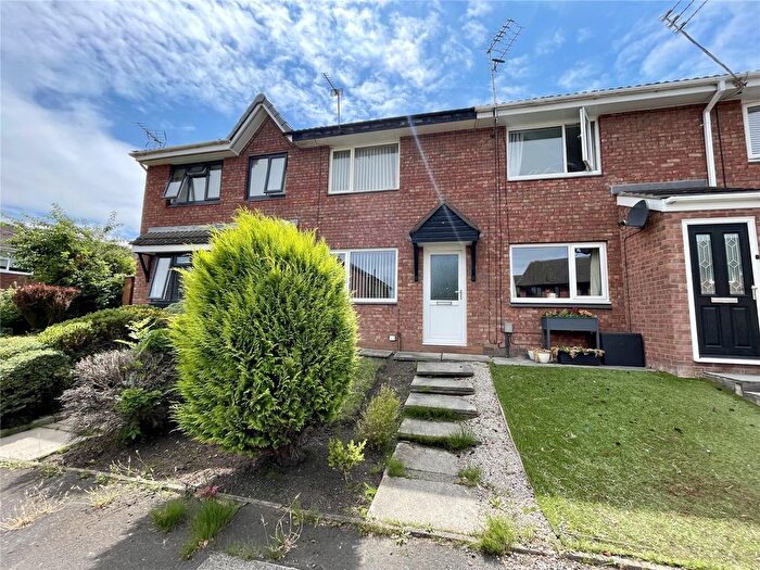 2 Bedroom Terraced House For Sale In Barneston Road, Widnes, Cheshire, WA8