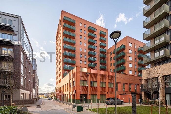 1 Bedroom Flat To Rent In Brunner Road, London, E17