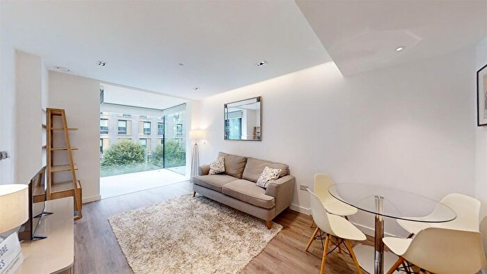 1 Bedroom Flat To Rent In Satin House, Goodman's Field, Aldgate, E1