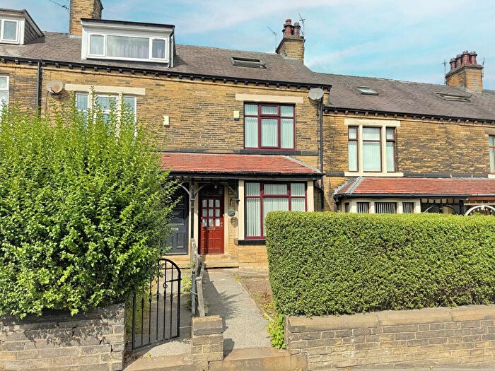 3 Bedroom Terraced House For Sale In St. Enochs Road, Wibsey, Bradford, BD6