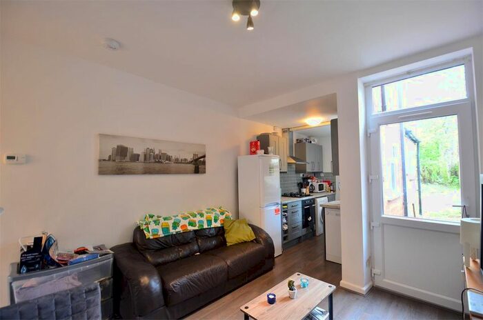 4 Bedroom Terraced House To Rent In Winnie Road Selly Oak, Birmingham B29