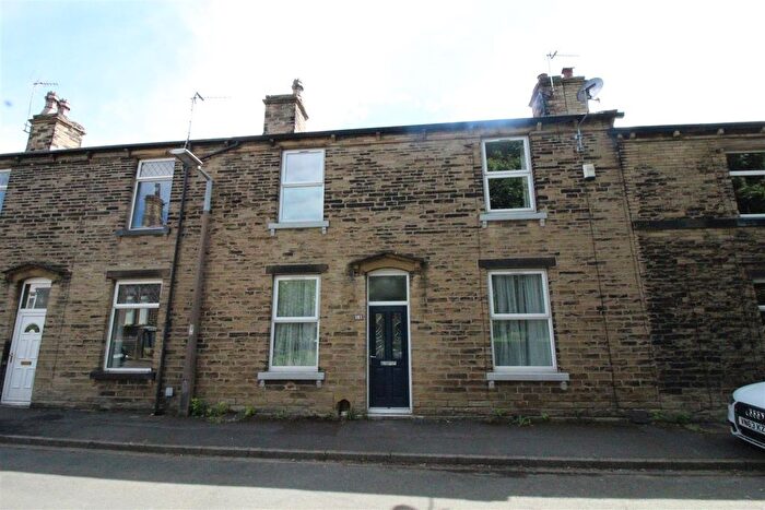 2 Bedroom Terraced House To Rent In Wesley Street, Gomersal, Cleckheaton, BD19