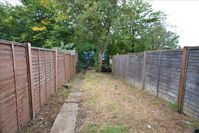 2 Bedroom House To Rent In Bryant Close, London, EN5