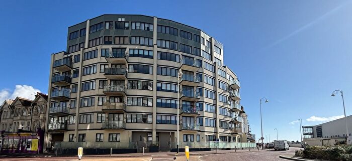 2 Bedroom Flat To Rent In Marina, Bexhill, TN40