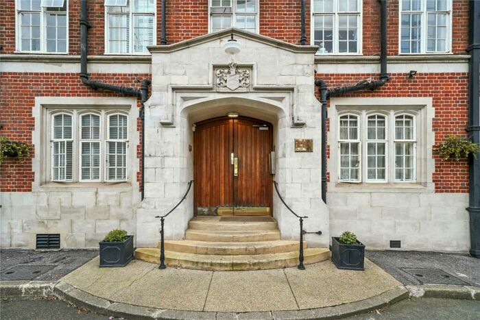 1 Bedroom Flat To Rent In Mortimer Court, Abbey Road, NW8