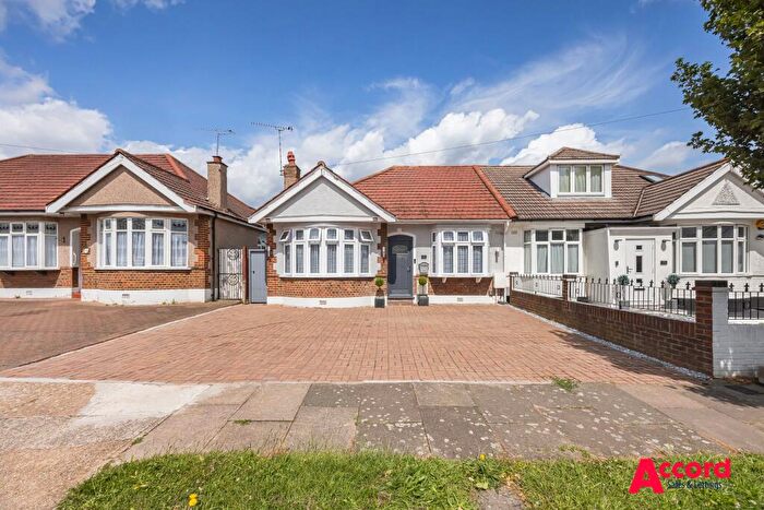 2 Bedroom Semi-Detached Bungalow For Sale In Heather Gardens, Romford, RM1