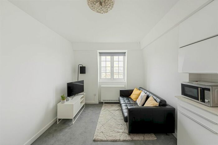 1 Bedroom Flat To Rent In Ebury Bridge Road, London, SW1W