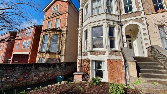 2 Bedroom Apartment To Rent In Abbotsford Road, Cotham, BS6