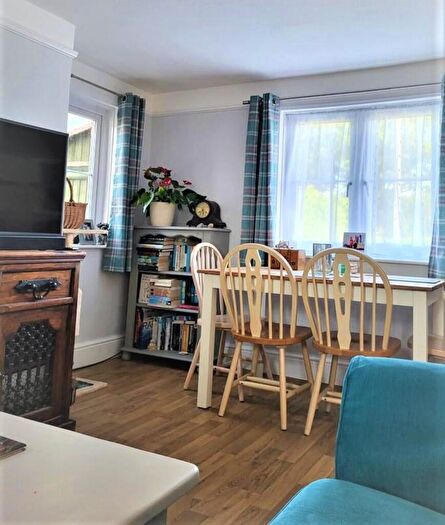 2 Bedroom Detached House To Rent In Bromley Road, Colchester, Essex, CO7