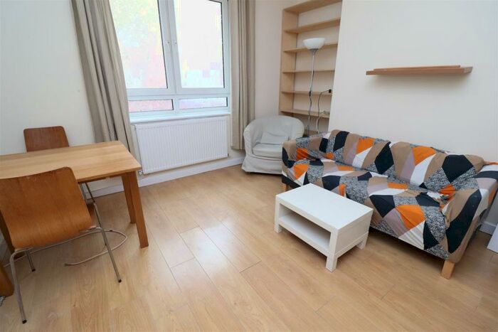 1 Bedroom Apartment To Rent In Neptune Street, Canada Water, SE16