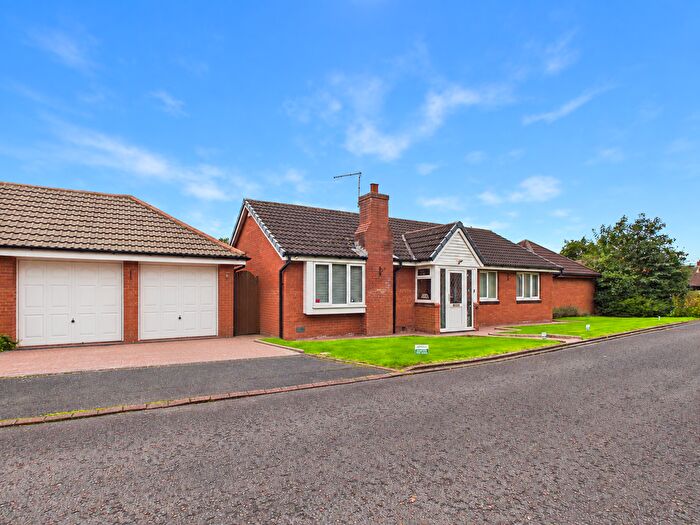 3 Bedroom Bungalow For Sale In Sandsdale Avenue, Fulwood, PR2