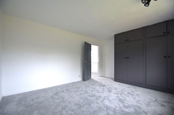 6 Bedroom Detached House To Rent In Barnway, Englefield Green, Egham, TW20