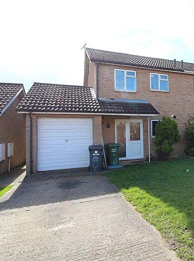 3 Bedroom Semi-Detached House To Rent In Star Mews, Peterborough, PE1