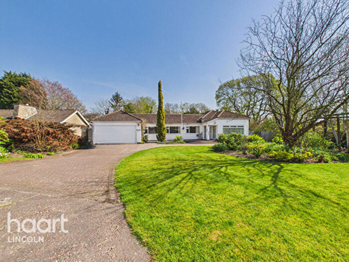4 Bedroom Bungalow For Sale In Birchwood Grange, Lincoln, LN6