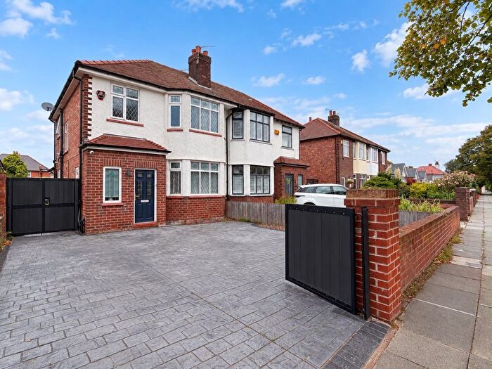 3 Bedroom Semi-Detached House For Sale In Larkfield Lane, Southport, Merseyside, PR9