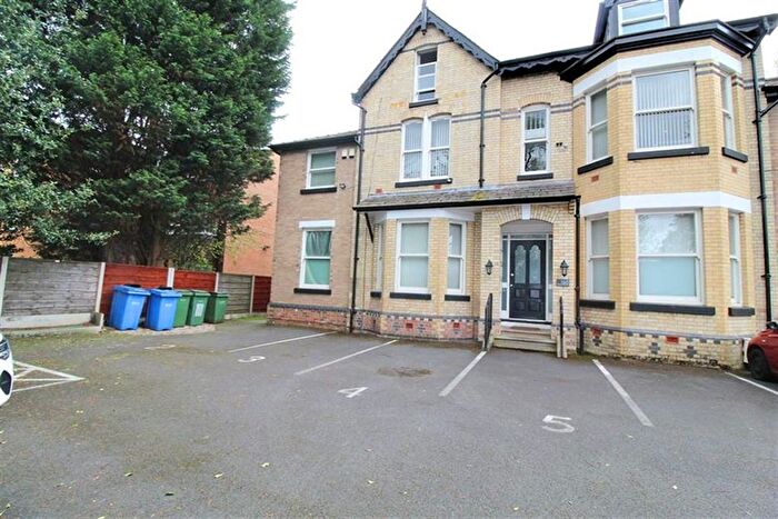 1 Bedroom Flat To Rent In Heaton Moor House, Heaton Moor Road, SK4