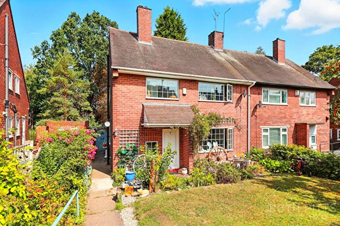 3 Bedroom Semi-Detached House For Sale In Mount Pleasant, Ackworth, WF7
