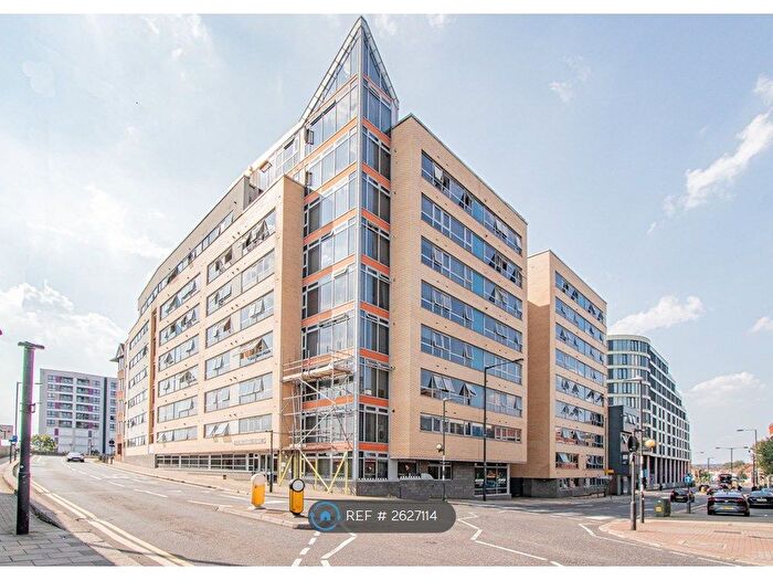 1 Bedroom Flat To Rent In Roxborough Heights, Harrow, HA1