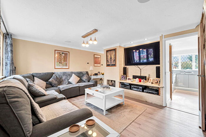 4 Bedroom Detached House For Sale In Farley Copse, Bracknell, RG42