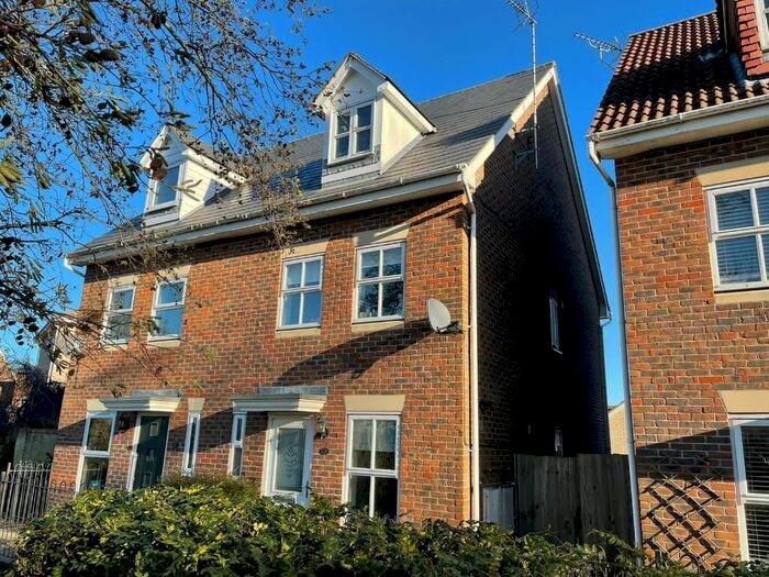 1 Bedroom Semi-Detached House To Rent In Millers View, Ipswich, IP1