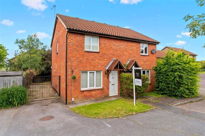 3 Bedroom Semi-Detached House To Rent In Sweet Mead, Saffron Walden, CB10