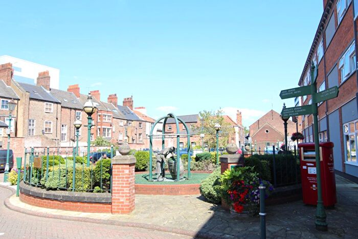 2 Bedroom Flat To Rent In Silvester Street, City Centre, Hull, HU1