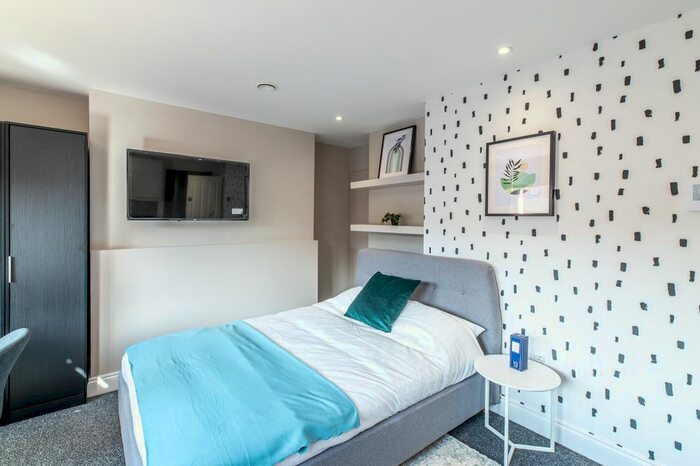 1 Bedroom Flat To Rent In Block B, Canning Place, NG1