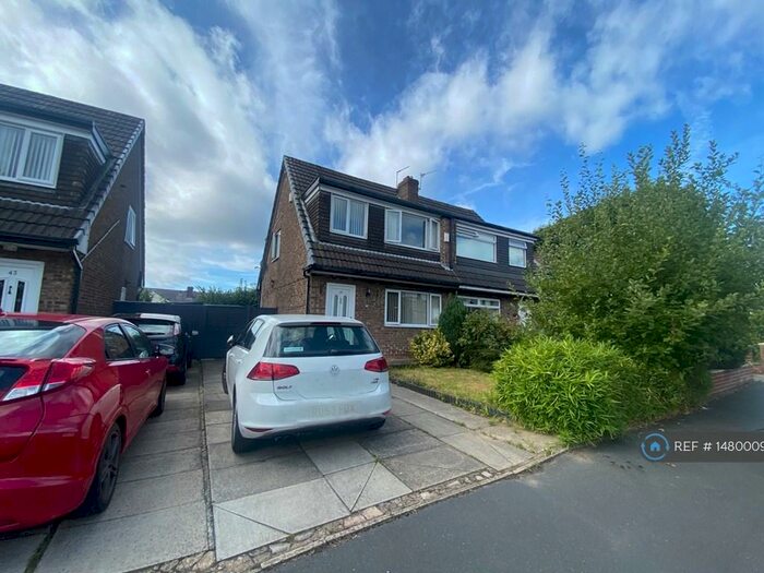 3 Bedroom Semi-Detached House To Rent In Marlbrook Drive, Westhoughton, BL5