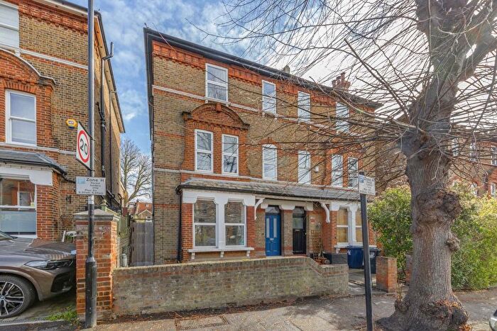 5 Bedroom Semi-Detached House To Rent In Hartington Road, West Ealing, W13