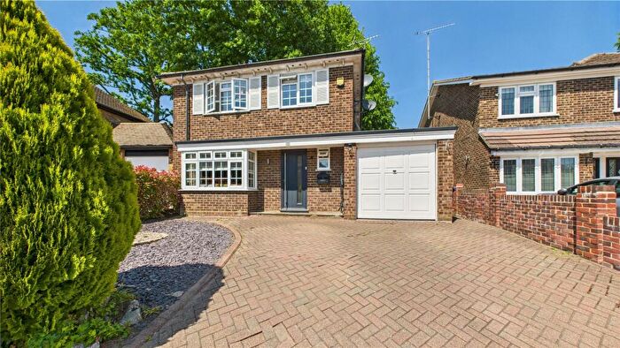 4 Bedroom Detached House For Sale In Newark Road, Windlesham, Surrey, GU20