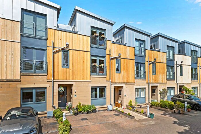 4 Bedroom Town House For Sale In Esk Point, Dalkeith, EH22
