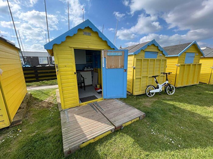 Detached House For Sale In Culver Road, Bognor Regis, PO22