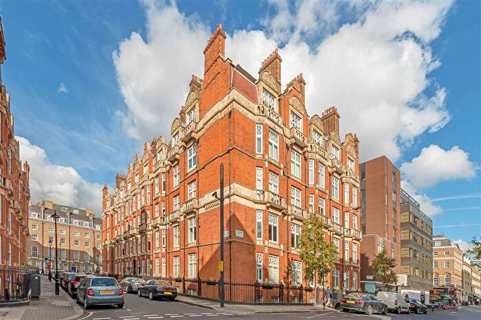 2 Bedroom Flat For Sale In Montagu Mansions, London, W1U