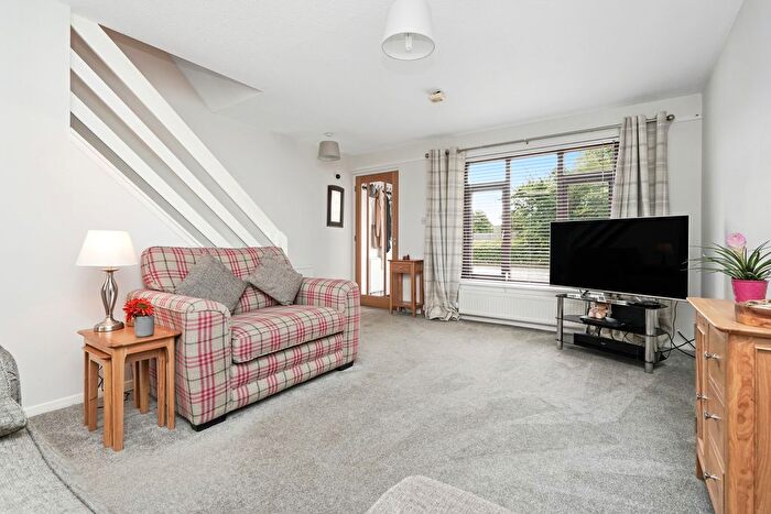 2 Bedroom End Terrace House For Sale In Nellfield, Liberton, Edinburgh, EH16