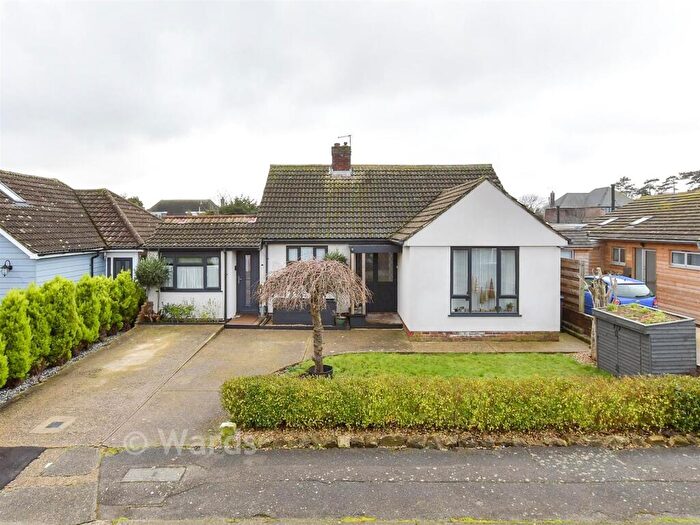 4 Bedroom Detached Bungalow For Sale In Summerfield Avenue, Whitstable, Kent, CT5