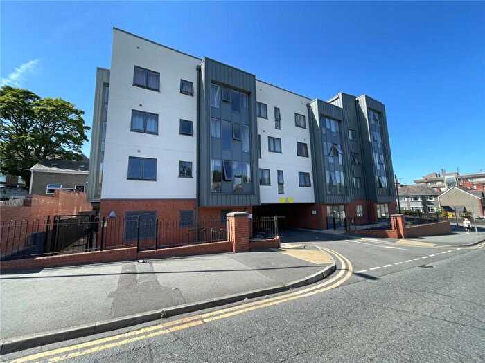 2 Bedroom Apartment To Rent In Farrar Rd, Bangor, Gwynedd, LL57