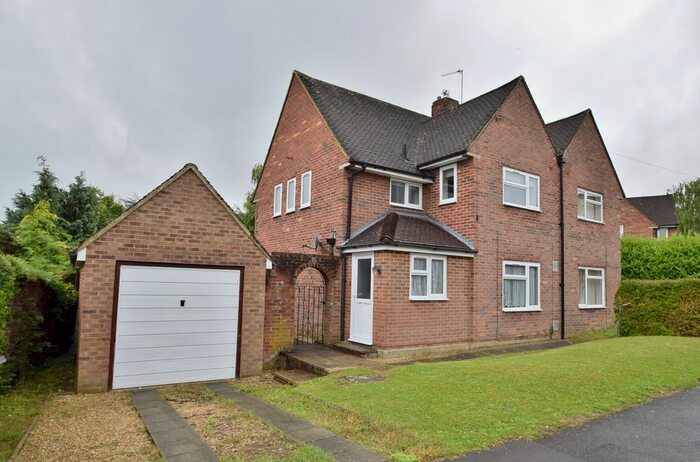 5 Bedroom Semi-Detached House To Rent In Fox Lane, Winchester, SO22