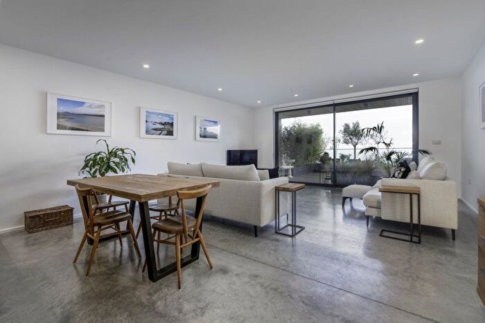 2 Bedroom Flat To Rent In North Foreland Avenue, Broadstairs, CT10