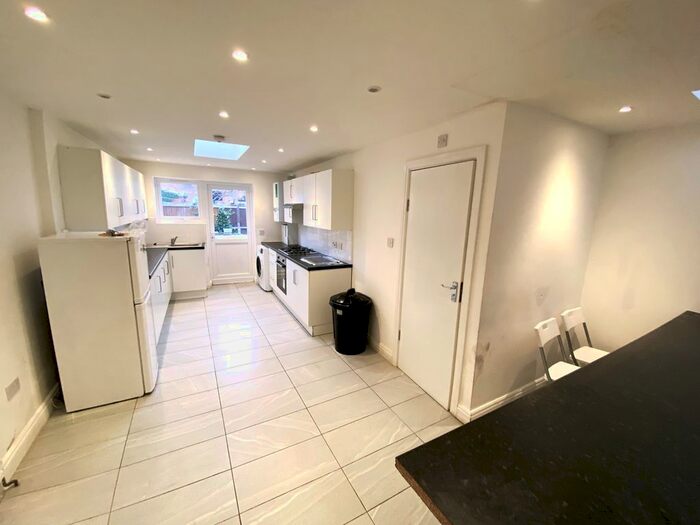 7 Bedroom Terraced House To Rent In Kenneth Road, Chadwell Heath RM6