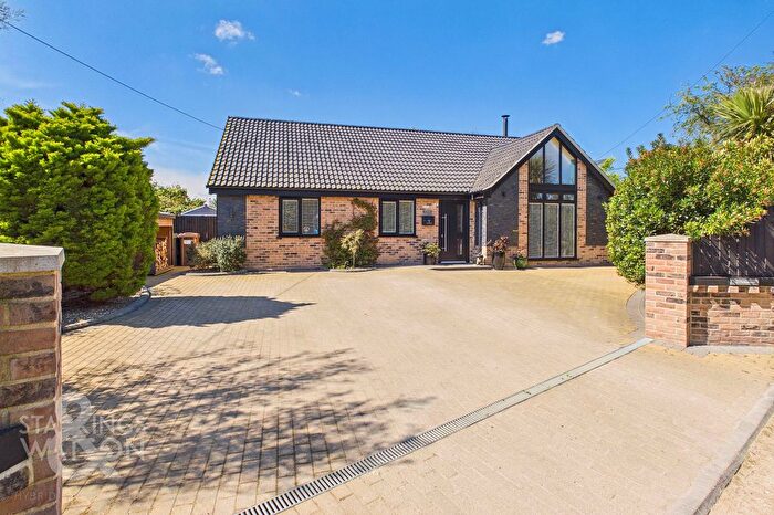 3 Bedroom Detached Bungalow For Sale In Ormesby Glebe, Hemsby, Great Yarmouth, NR29